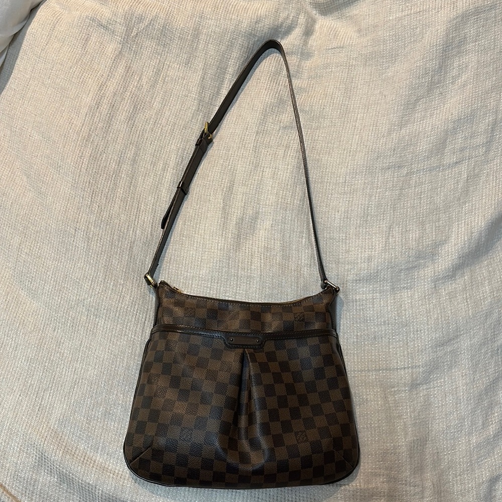 Louis Vuitton “Bloomsbury PM Damier” Purse